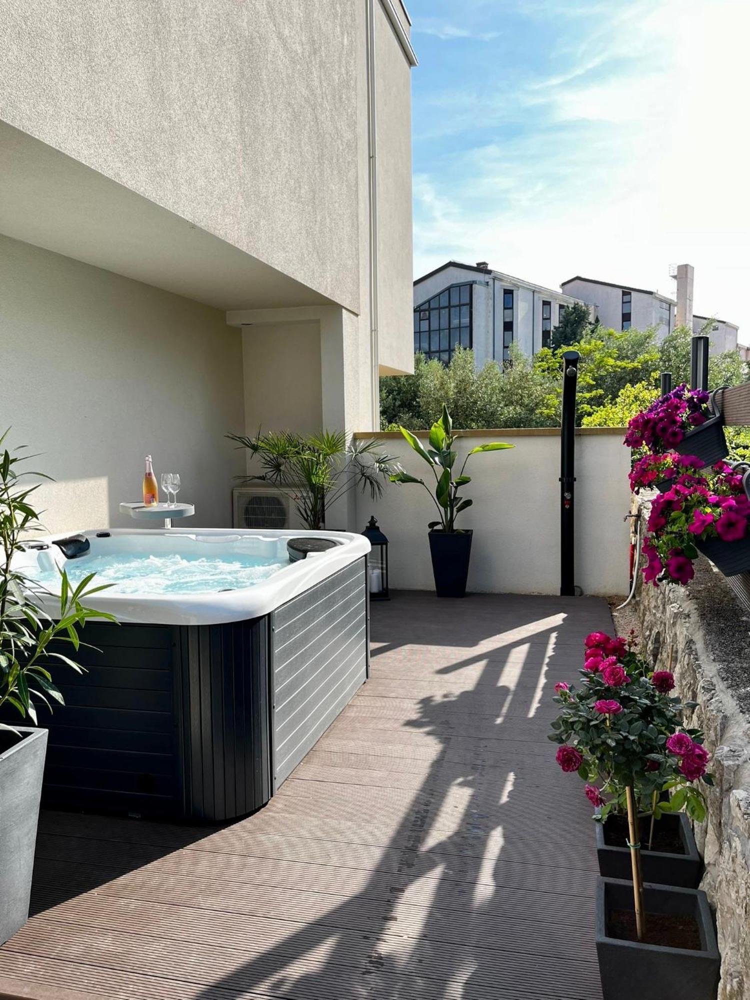 Studio Apartment Rosa Krk Krk Town Exterior foto
